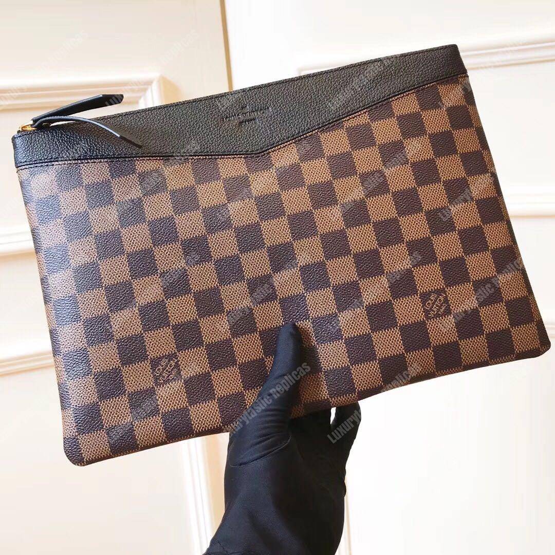 LV Daily Pouch Damier Ebene Noir