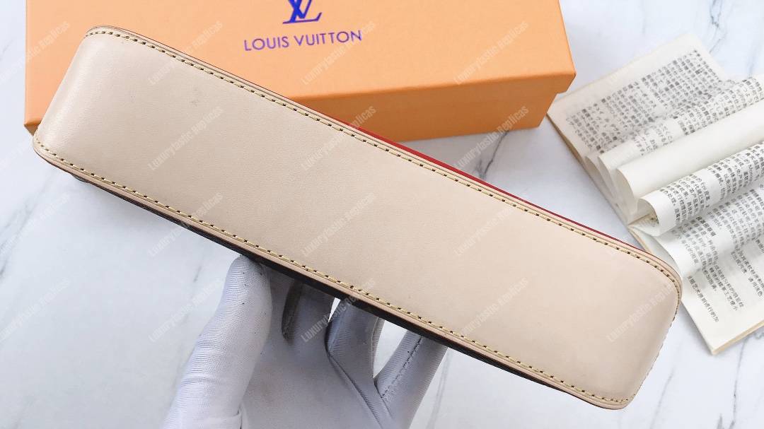 LV Pencile Pouch Elizabeth Red