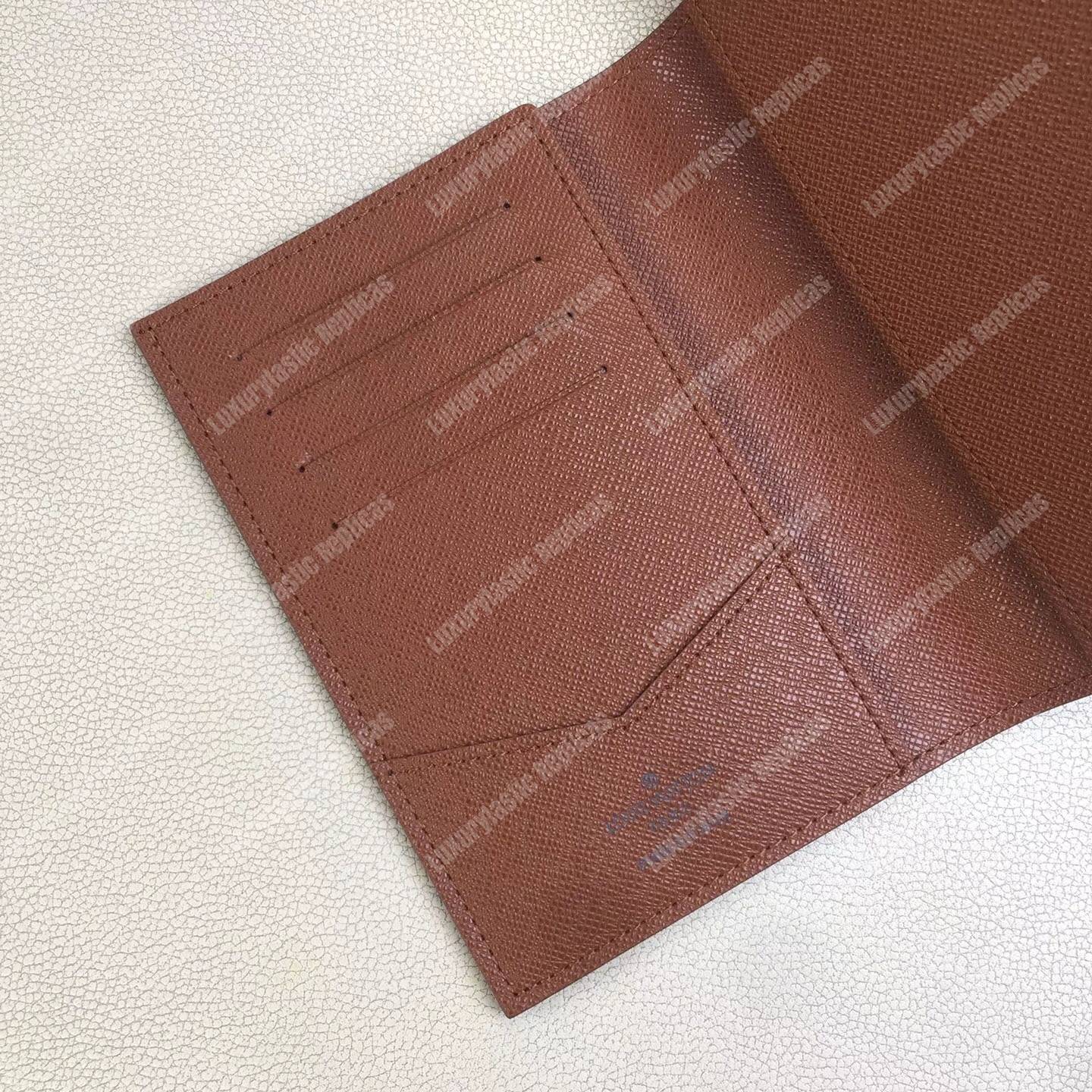 LV Passport Cover Monogram