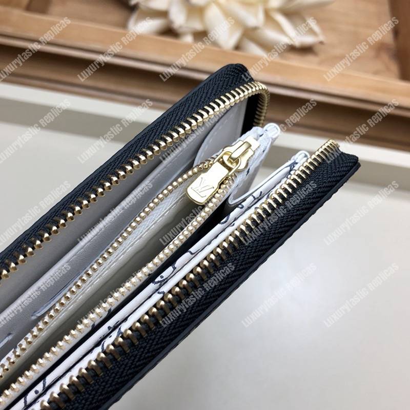 LV Zippy Wallet Catogram Dogs and Cats Black White