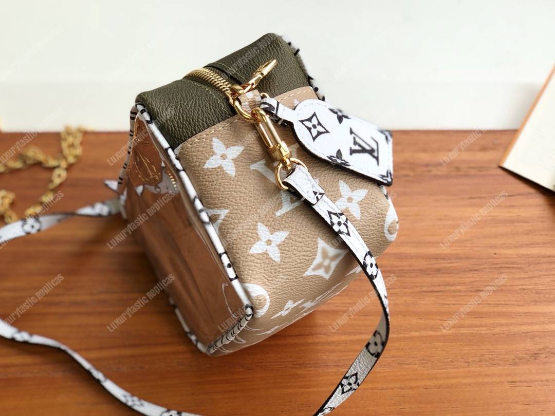 LV Beach Pouch Monogram Summer 2019 Khaki