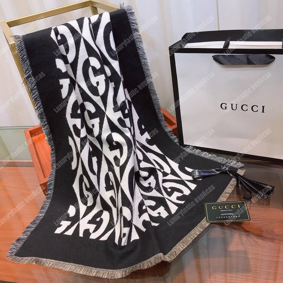 G*u*i g rhombus lamé wool jacquard stole white black