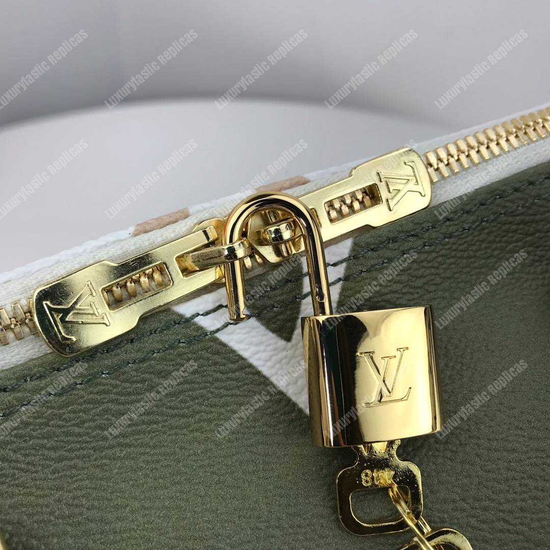LV Speedy Bandouliere 30 Monogram Geant Creme