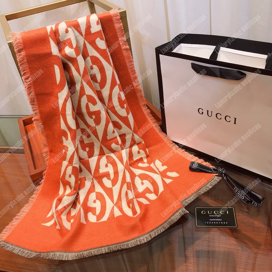 G*u*i g rhombus lamé wool jacquard stole white orange