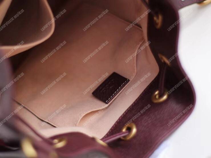 G*u*i ophidia bucket bag maroon