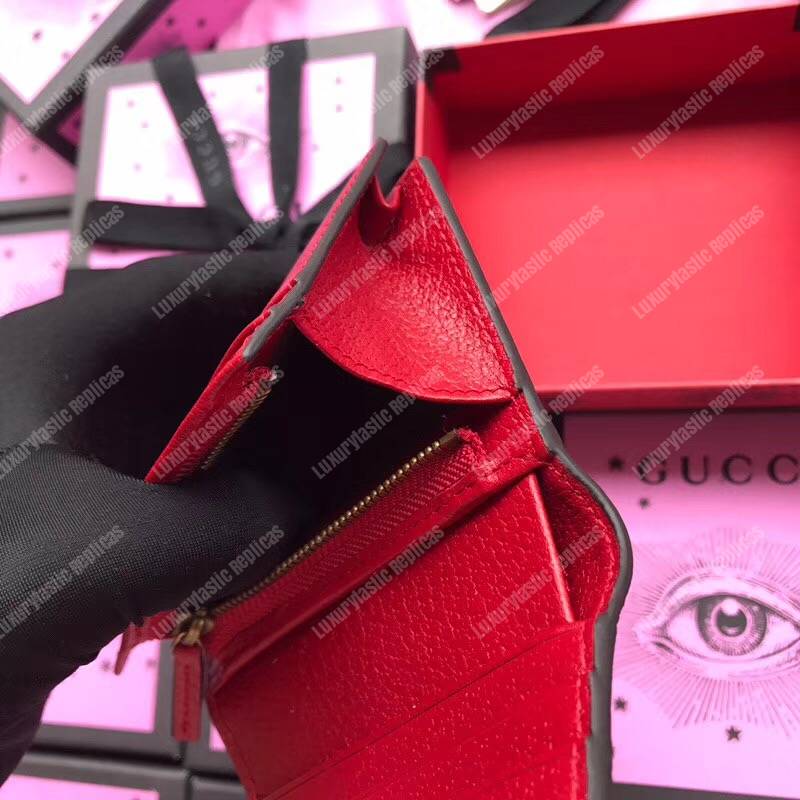 G*u*i embroidered leather card case red