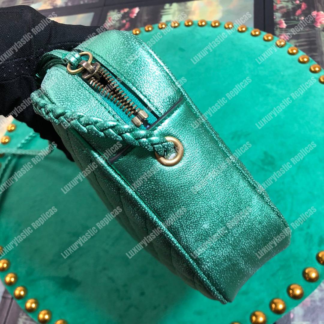 G*u*i laminated leather small shoulder bag green