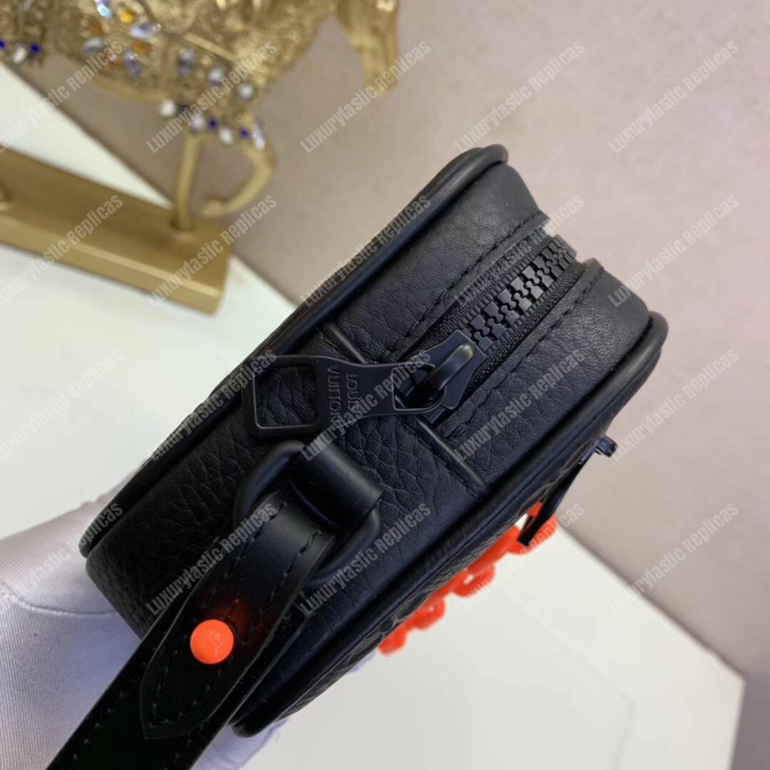 LV Pochette Volga H25 Taurillon Monogram