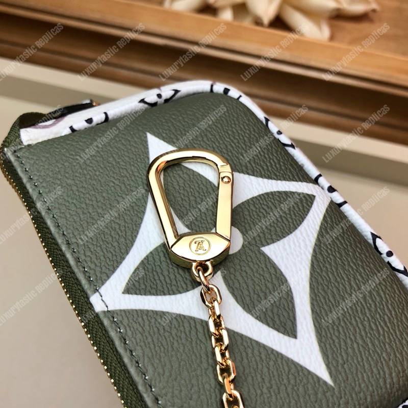 LV Micro Pochette Accessoires Monogram
