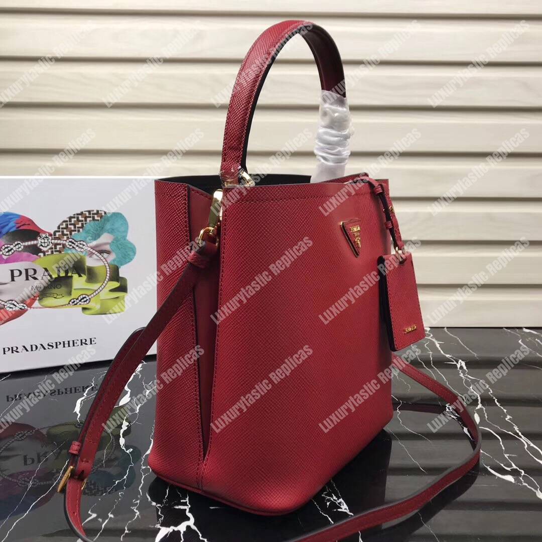 Pra*a panier medium bag red