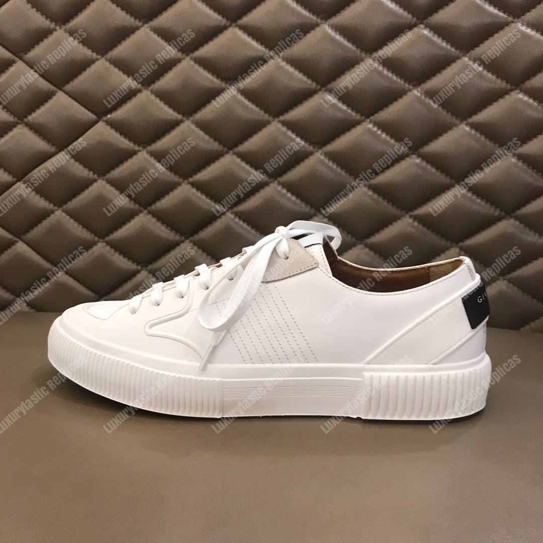 Givenchy Low Sneakers In Leather White