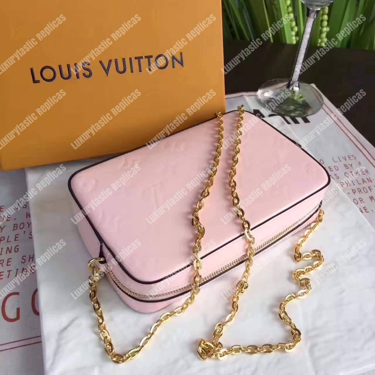 LV Camera Pouch Monogram Vernis Leather Rose Ballerine