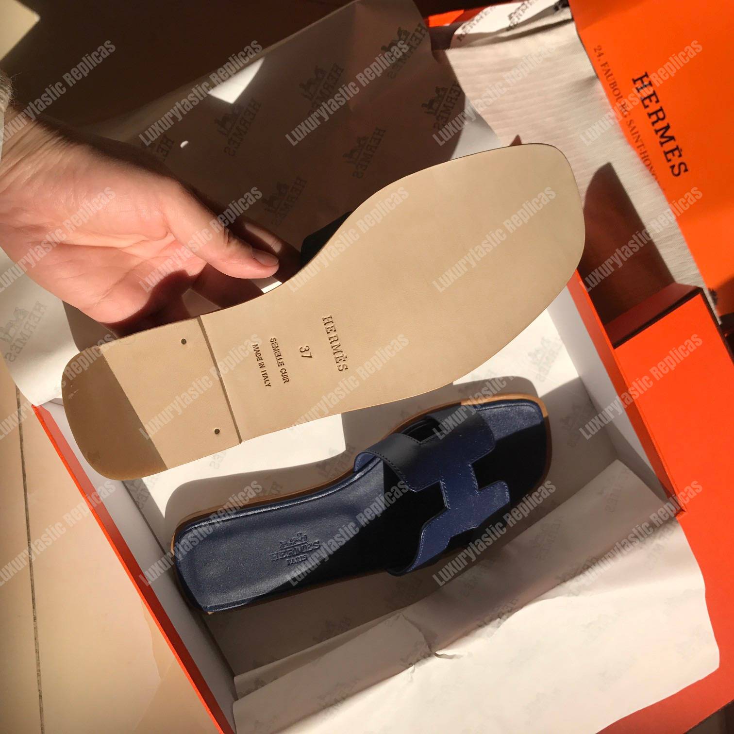 H**mes oran sandal calfskin leather marine blue