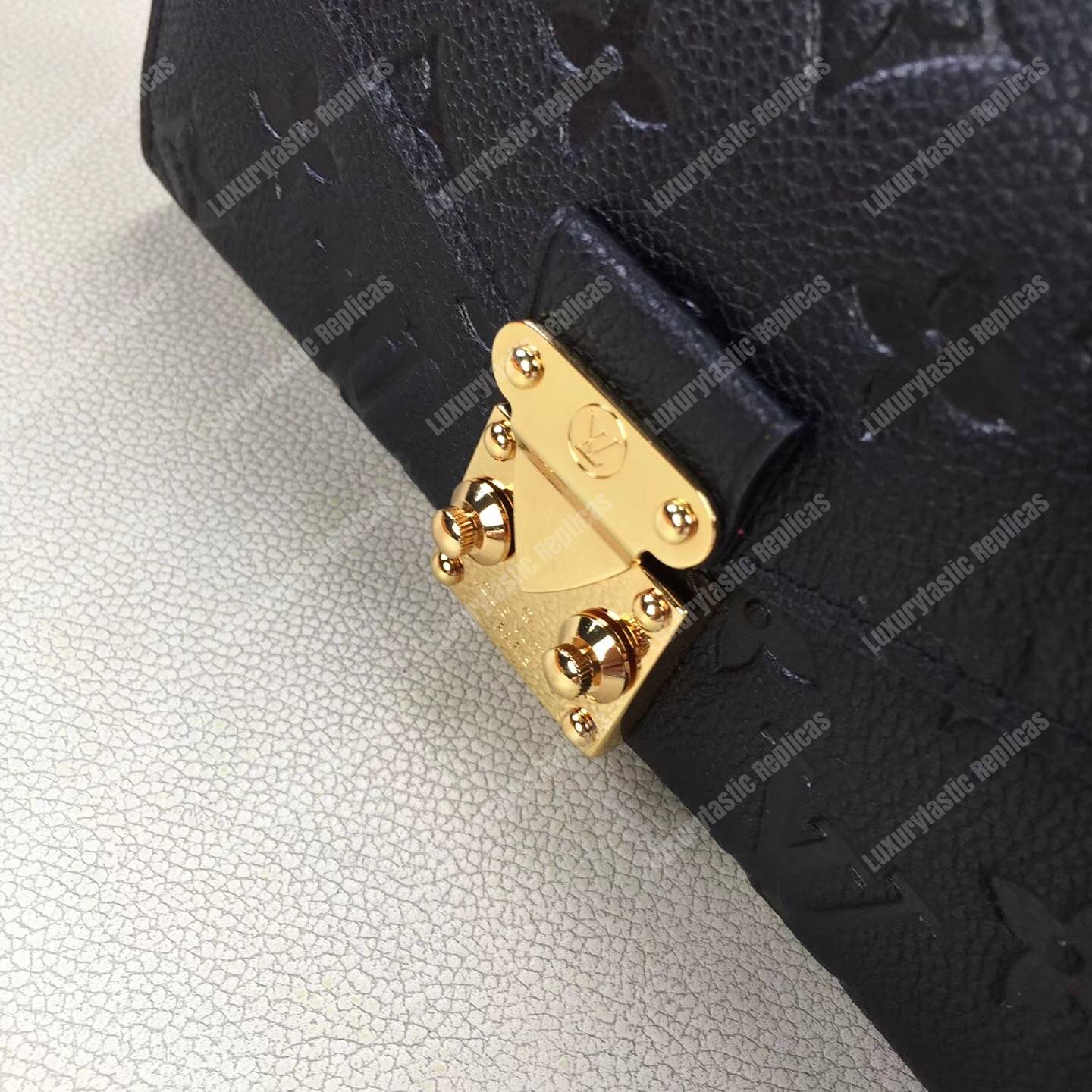 LV Metis Wallet Monogram Empreinte Leather Noir