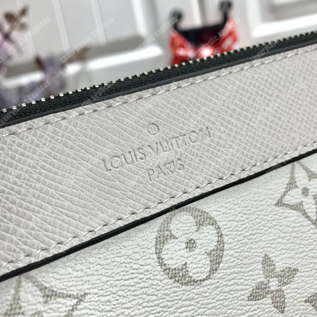 LV Discovery Pochette Monogram White