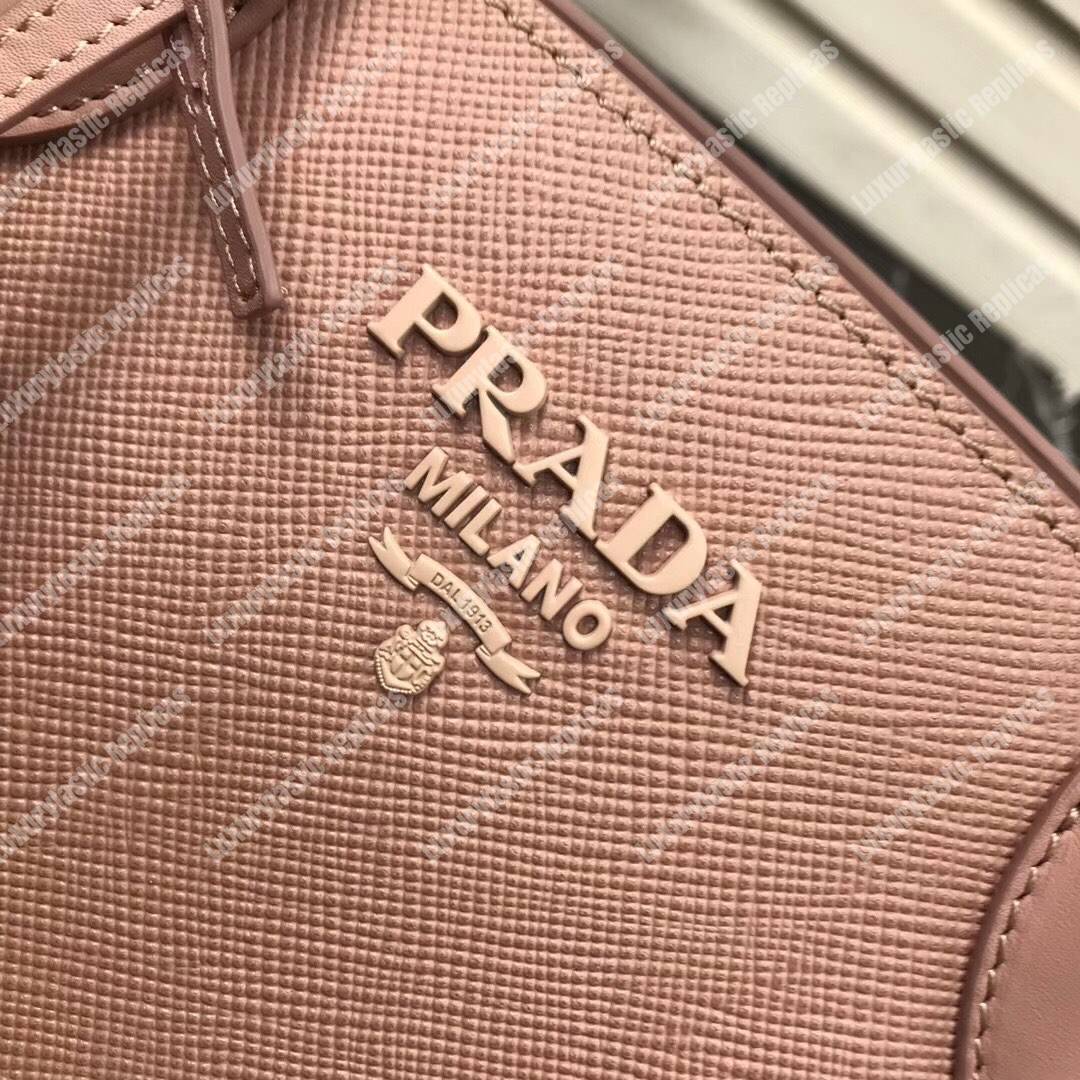 Pra*a monochrome saffiano leather bag magnolia