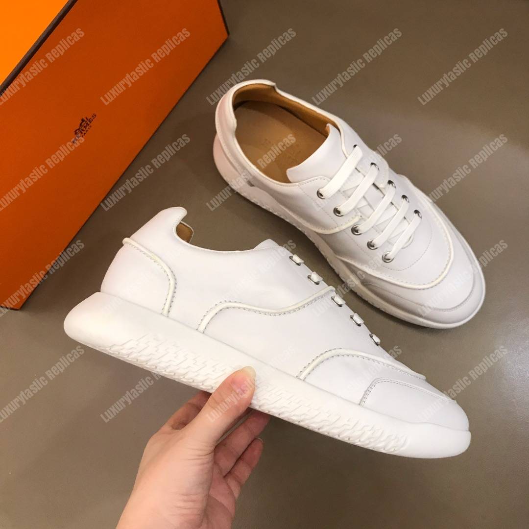 H**mes turn sneaker white