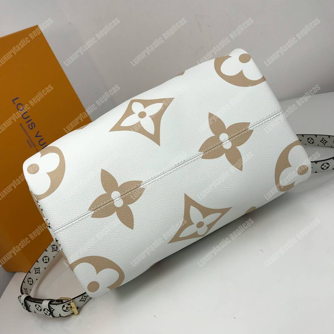 LV Speedy Bandouliere 30 Monogram Geant White