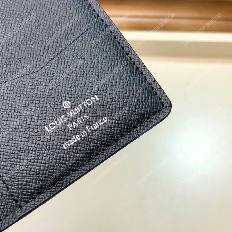 LV Taiga Leather Pocket Organizer Noir