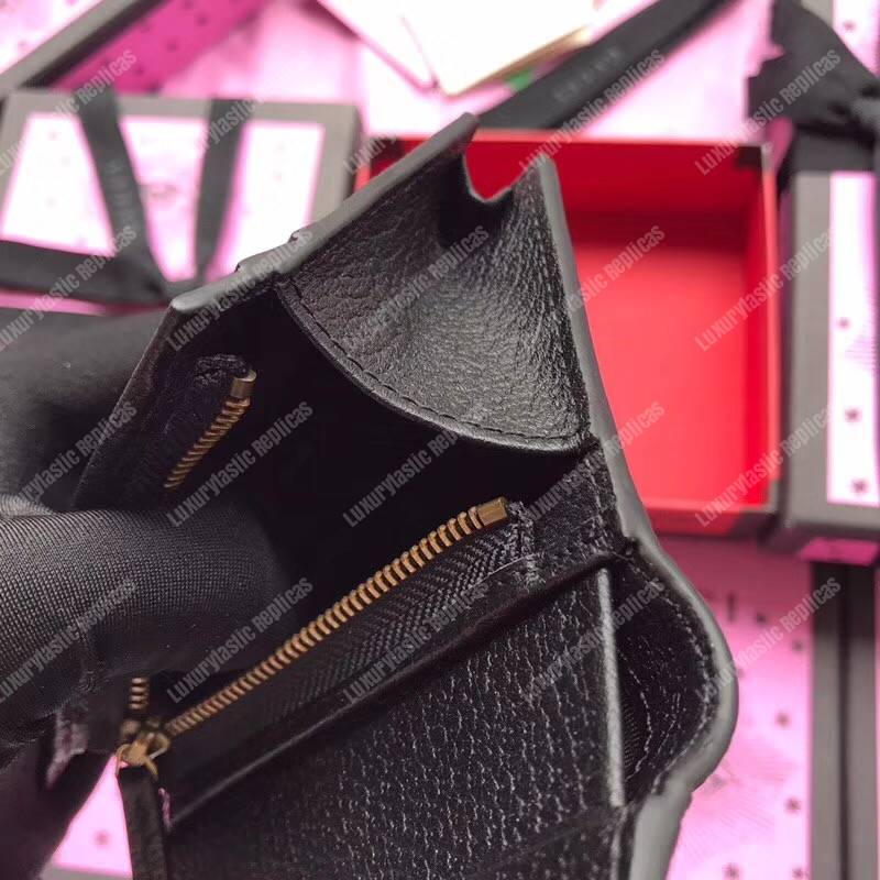 G*u*i embroidered leather card case black