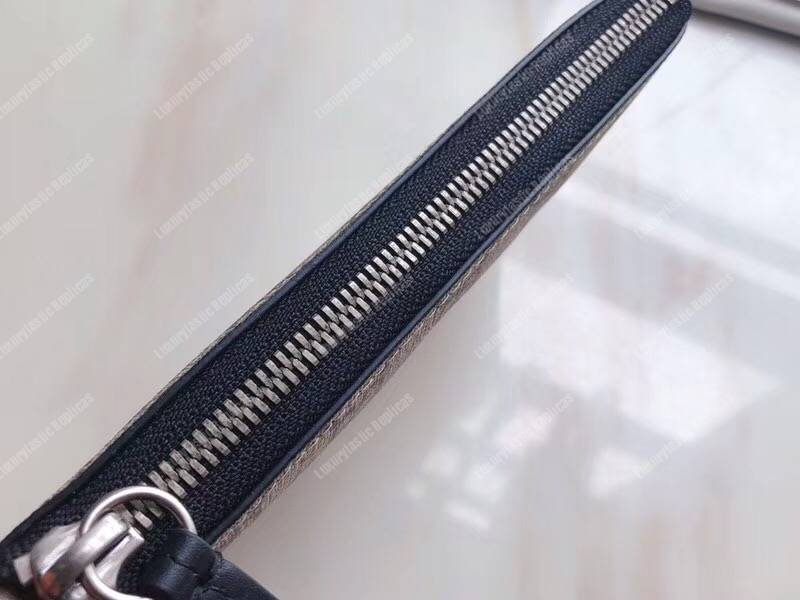 G*u*i kingsnake print gg sup*e cellphone pouch