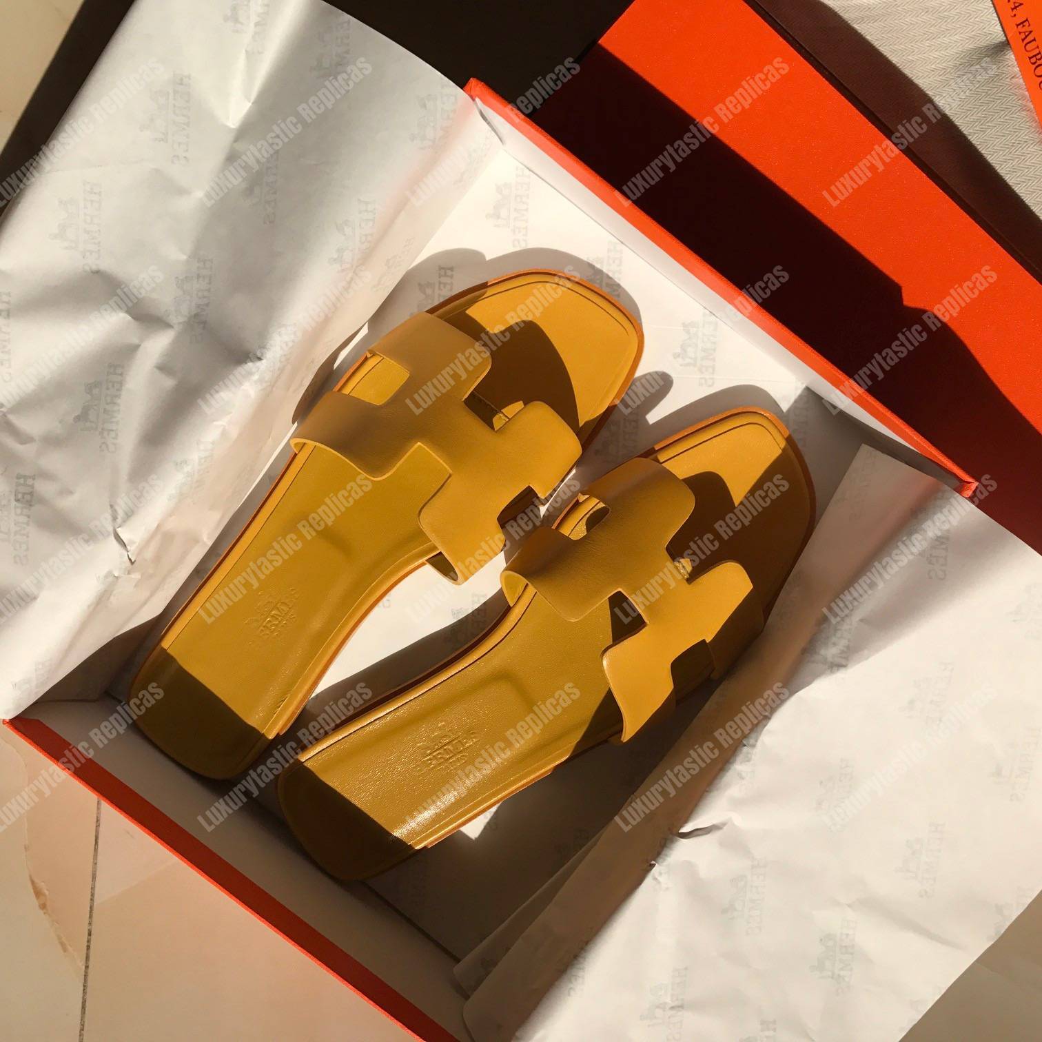 H**mes oran sandal calfskin leather yellow