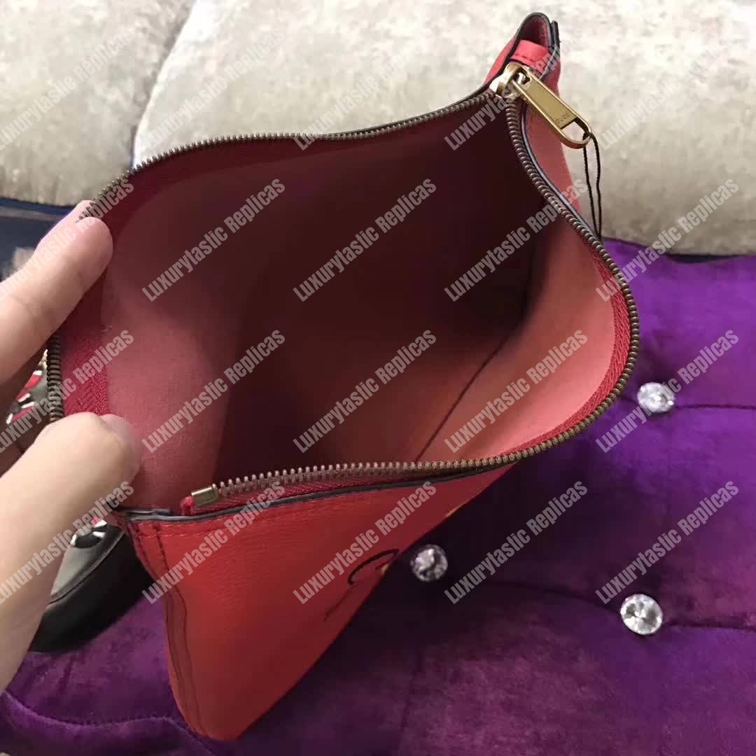 G*u*i print leather medium portfolio red