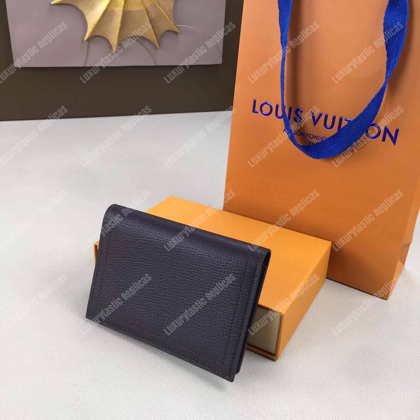 LV Passport Cover Utah Leather Marron