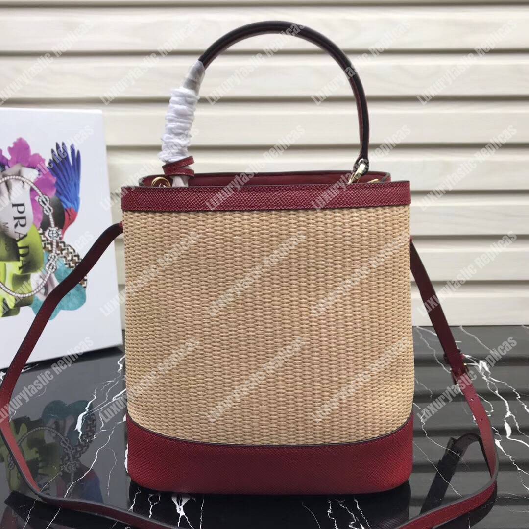 Pra*a panier medium straw bag red