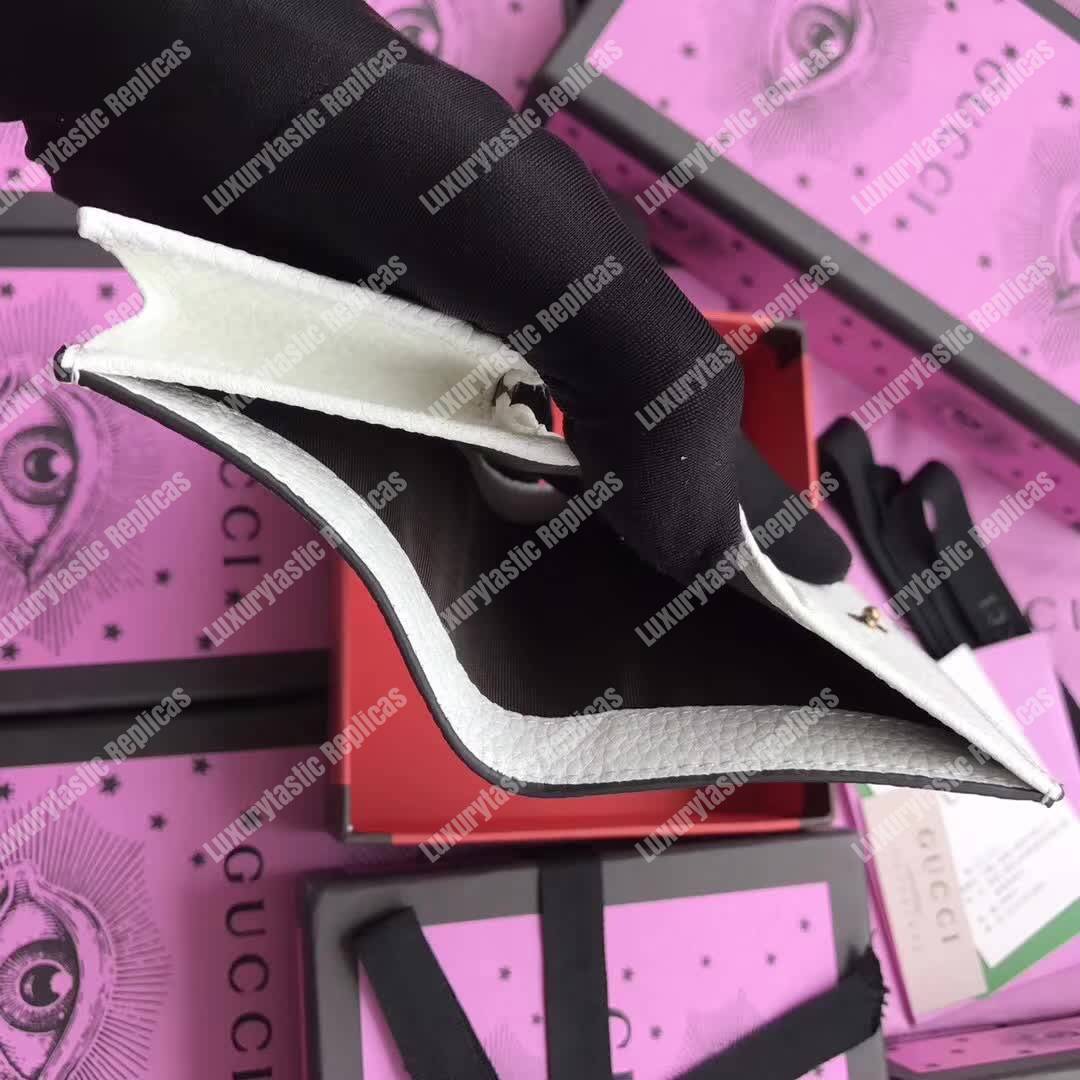 G*u*i animalier card case white with bee