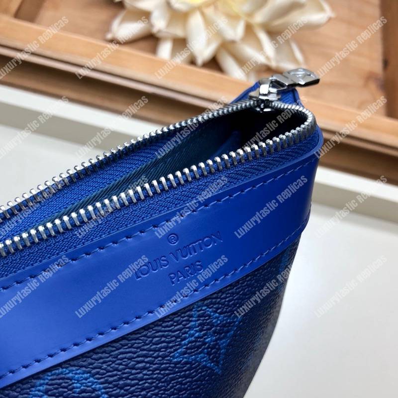 LV Discovery Pochette PM Monogram Cobalt Canvas