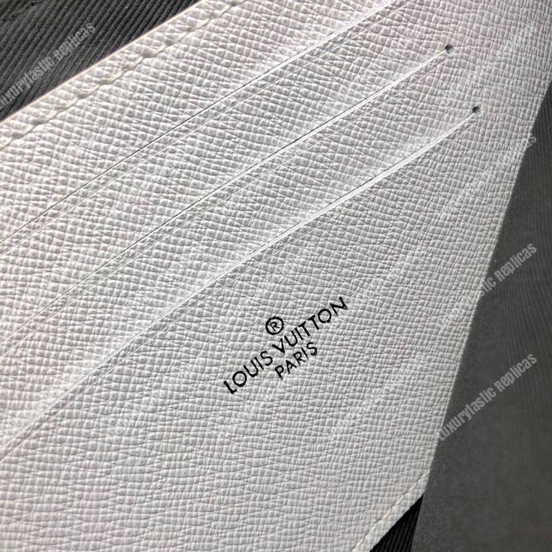 LV Discovery Pochette PM K45 Taiga Monogram