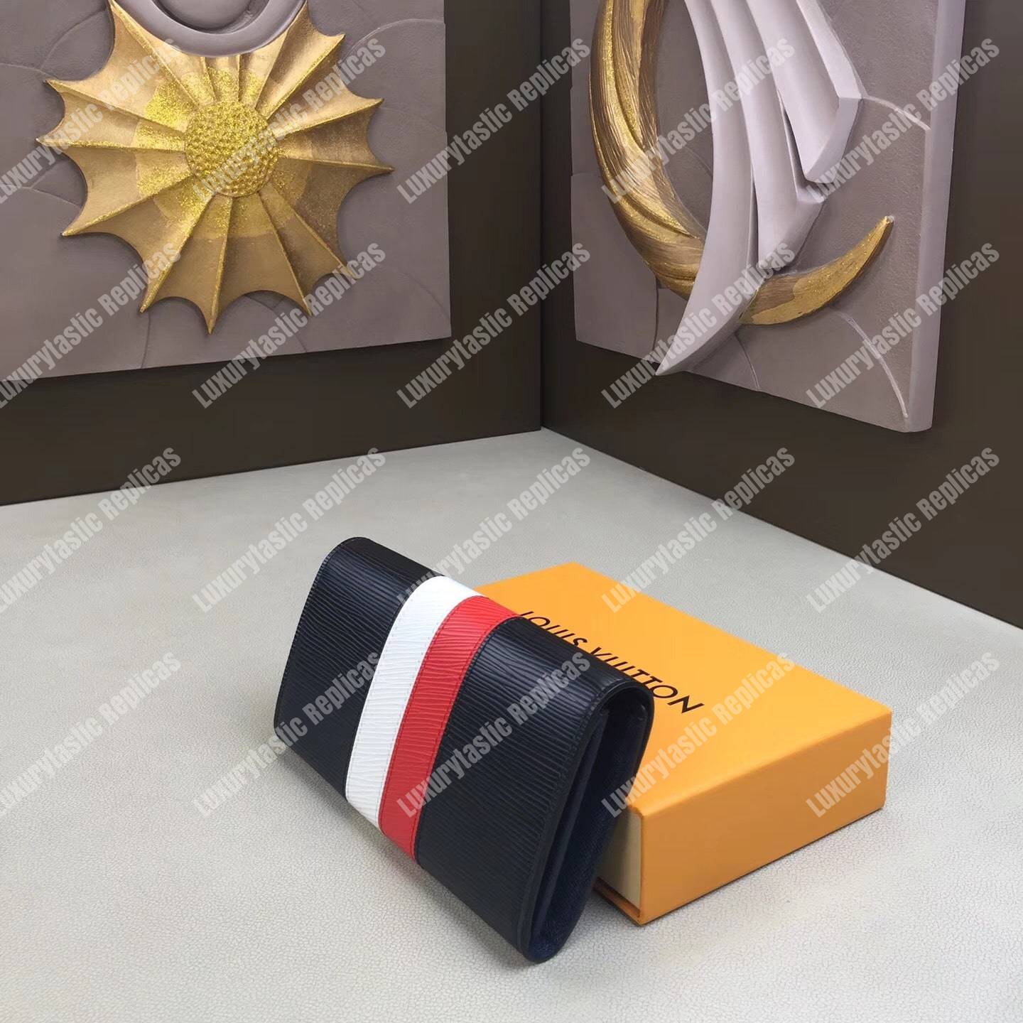 LV Sarah Wallet Epi Leather Noir