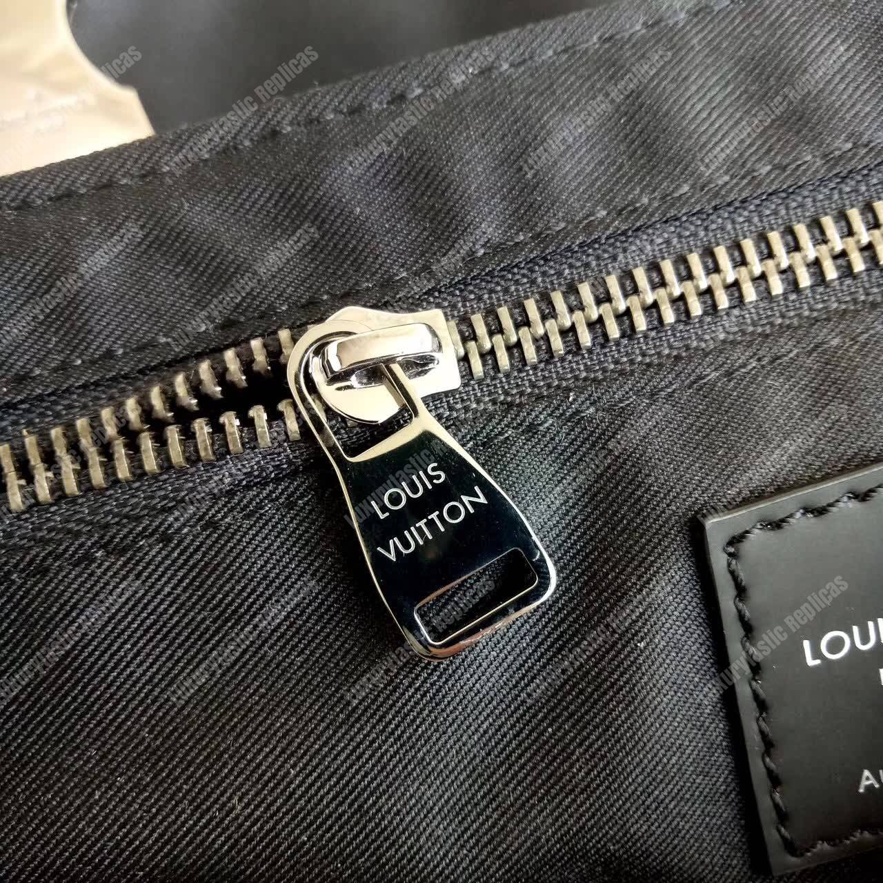LV Messenger PM Voyager Monogram Eclipse Canvas
