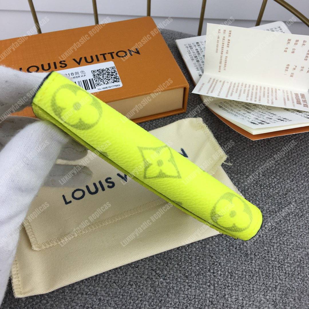 LV Pocket Organiser Taiga Monogram Jaune