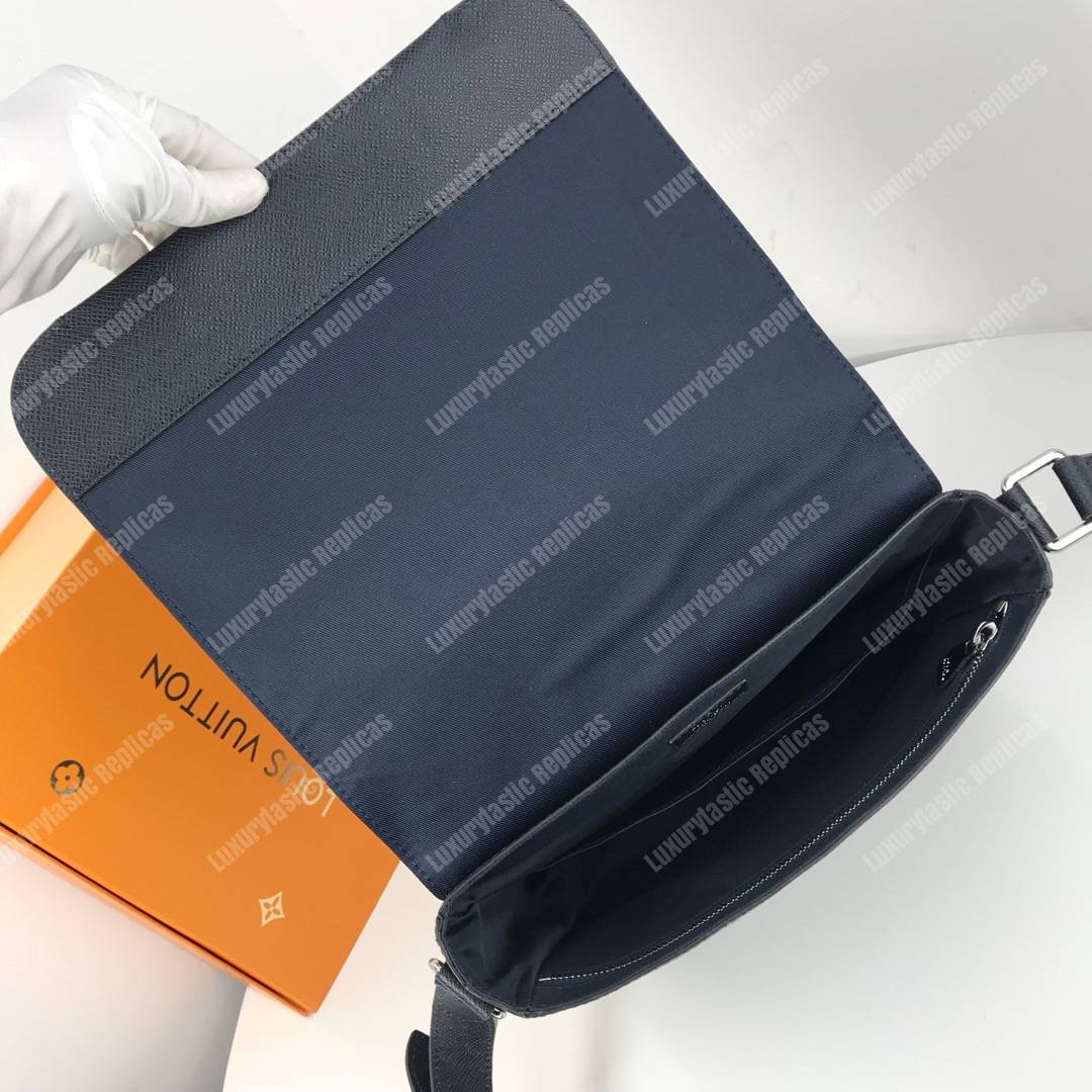 LV Roman PM Taiga Leather Bleu Marine