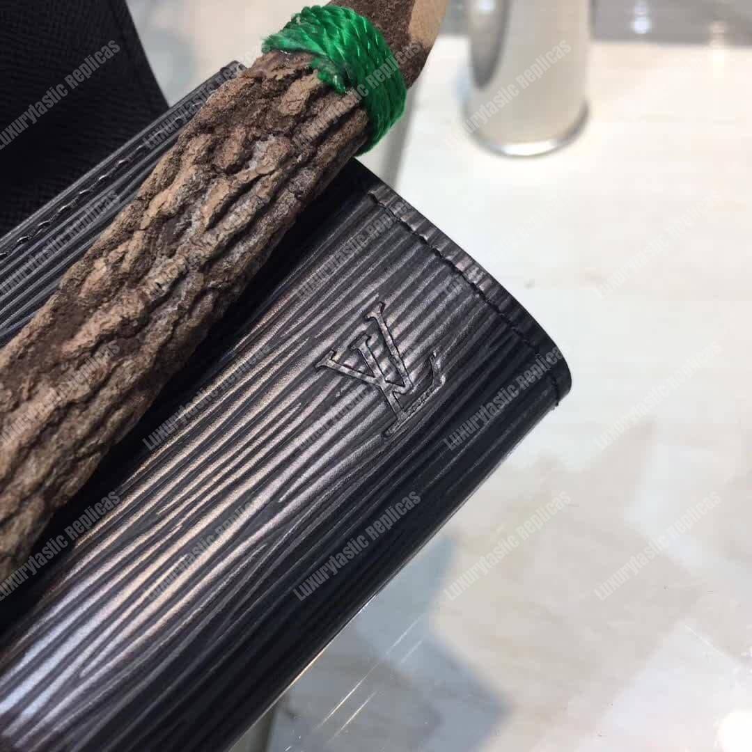 LV Key Pouch Epi Leather Noir