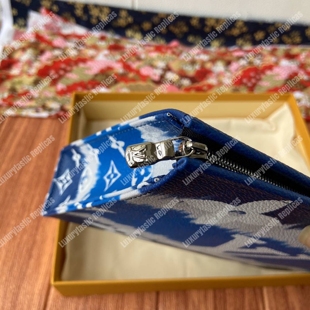 LV Escale Poche Toilette 26 Bleu