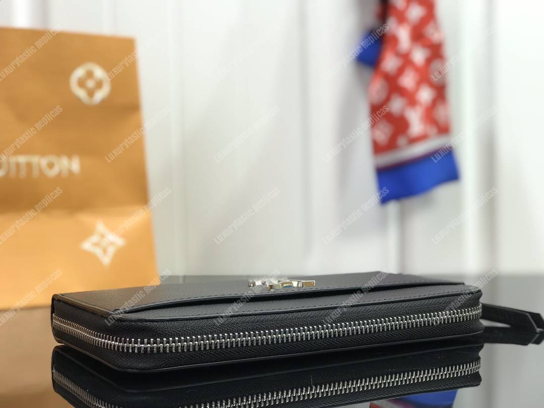 LV Lockme Zippy Wallet Noir