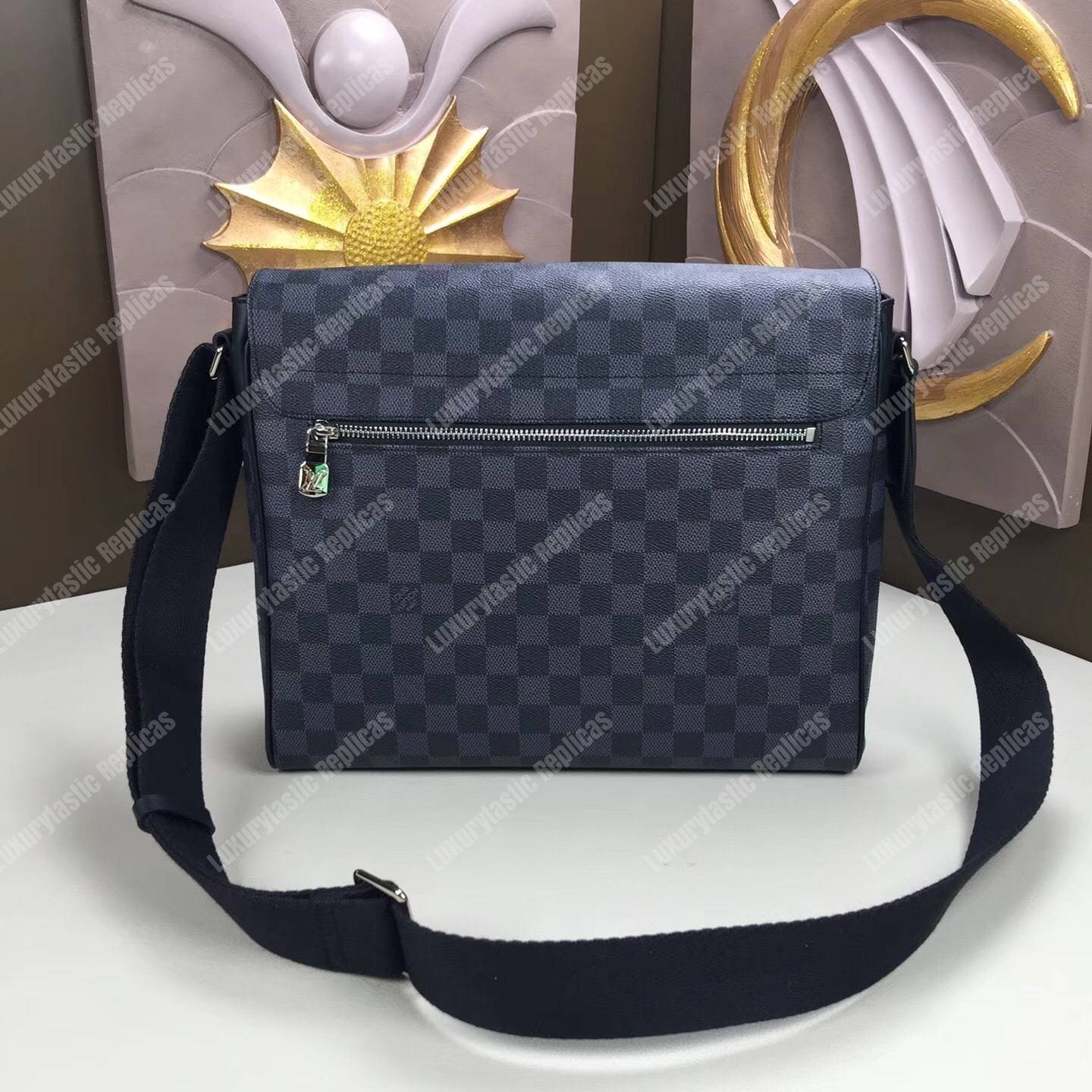 LV District MM Damier Canvas