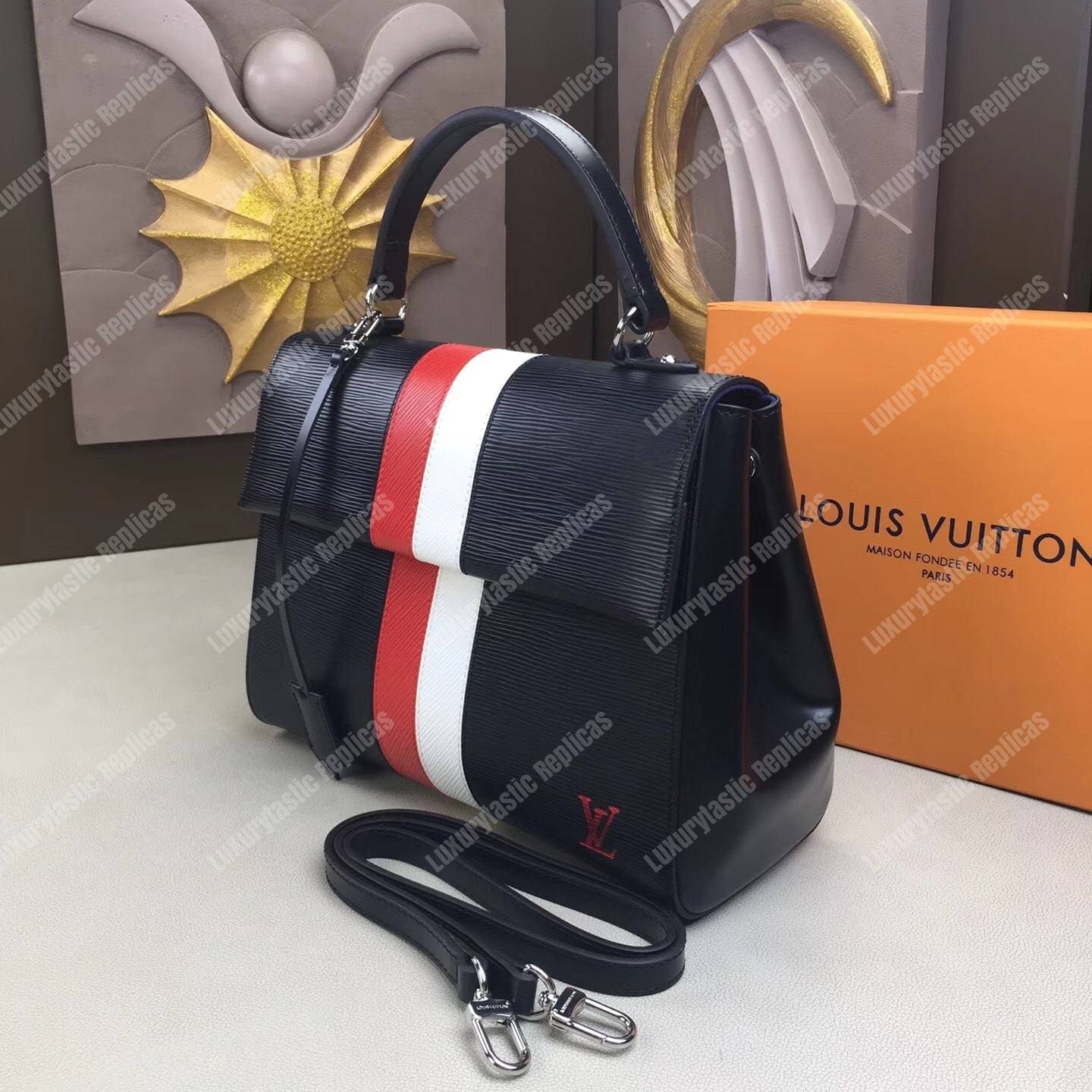 LV Cluny MM Epi Leather