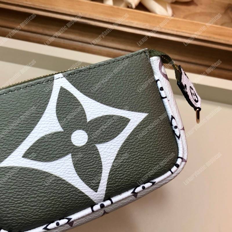 LV Micro Pochette Accessoires Monogram