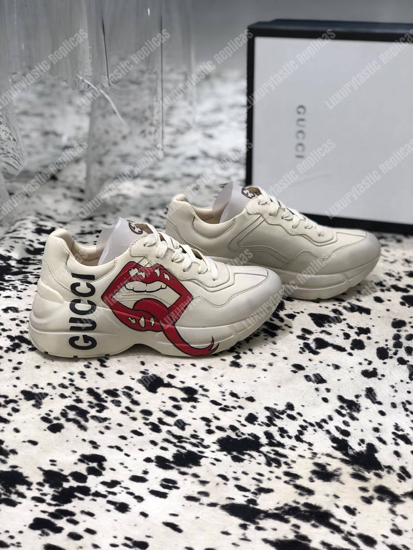 G*u*i rhyton sneaker with mouth print