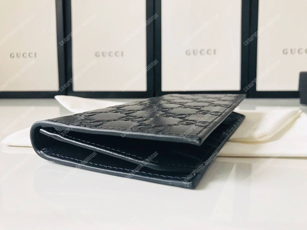 G*u*i signature long wallet