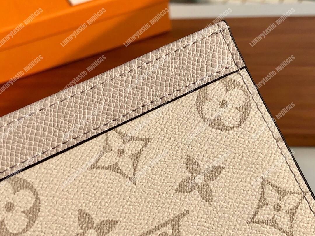 LV Pochette Voyage MM Monogram Creme