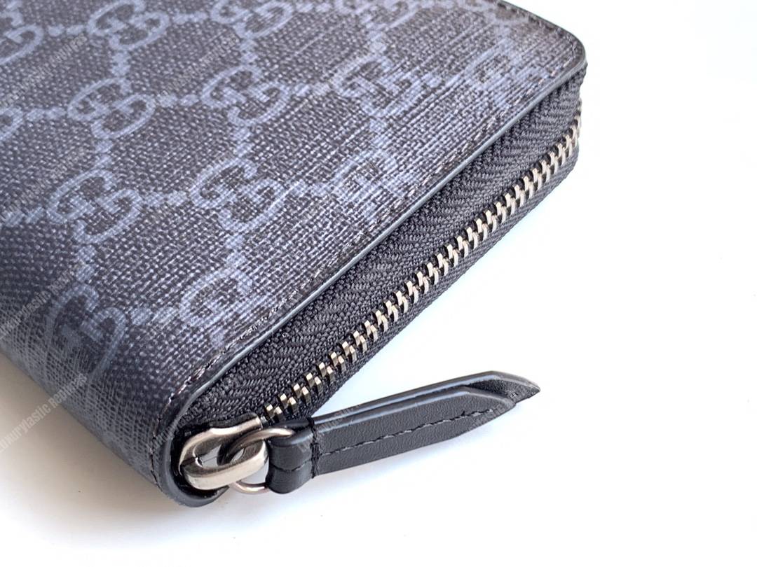 G*u*i kingsnake print gg sup*e zip around wallet black