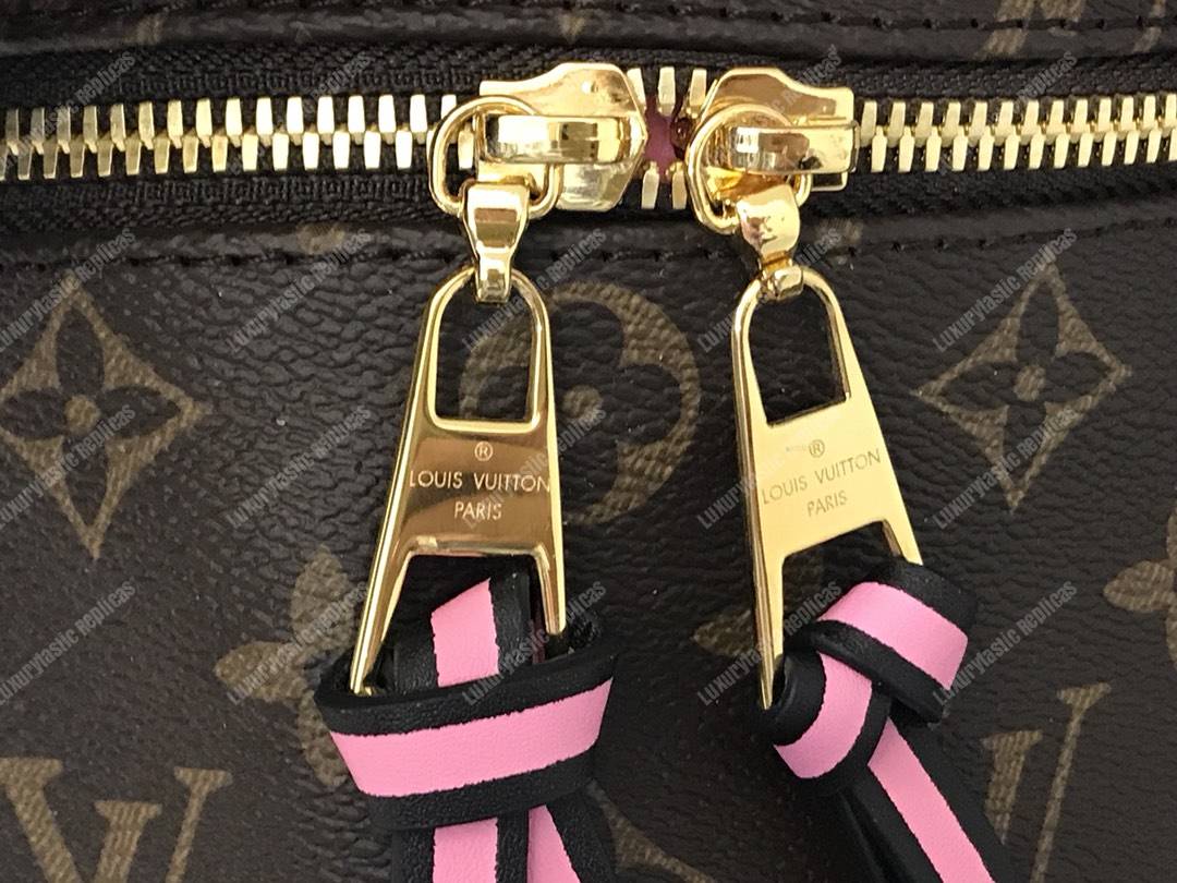 LV Tuileries Besace Shoulder Bag Green