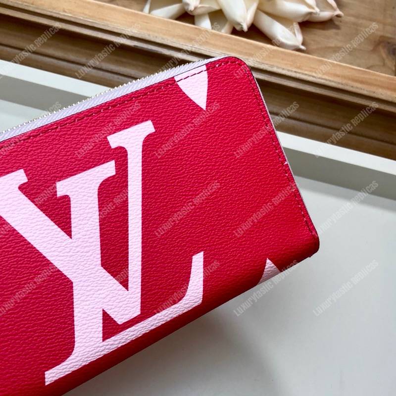 LV Zippy Wallet Monogram Rouge