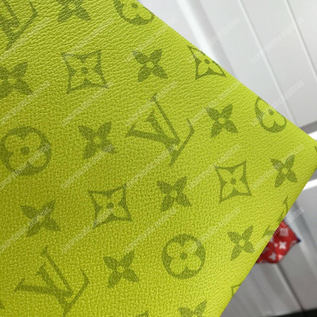 LV Discovery Pochette Monogram Yellow