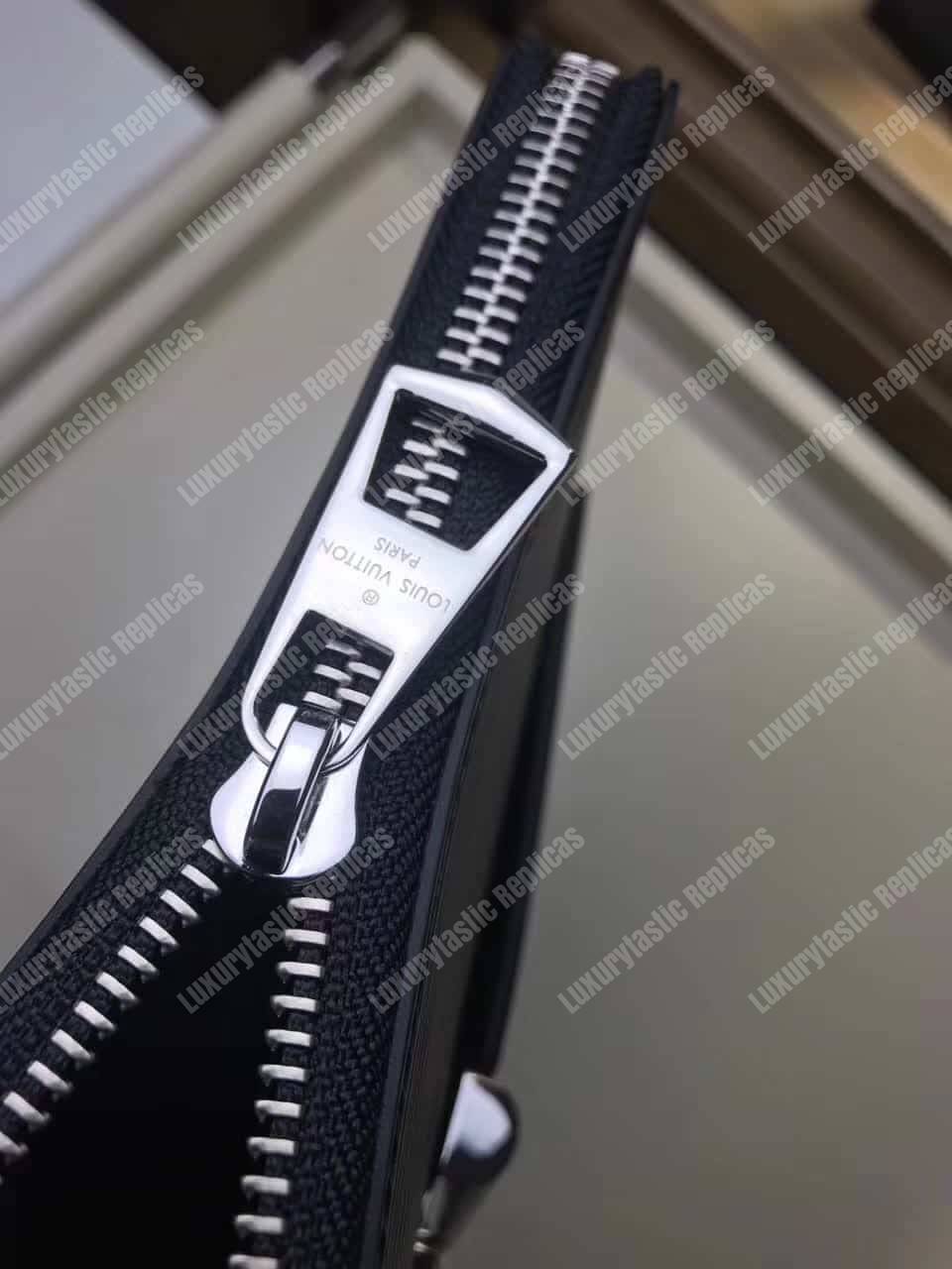 LV Pochette Essential V Epi Leather